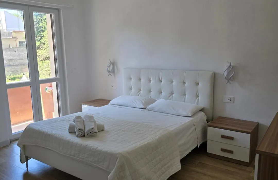 Guest House Tra Rocce E Mare-1